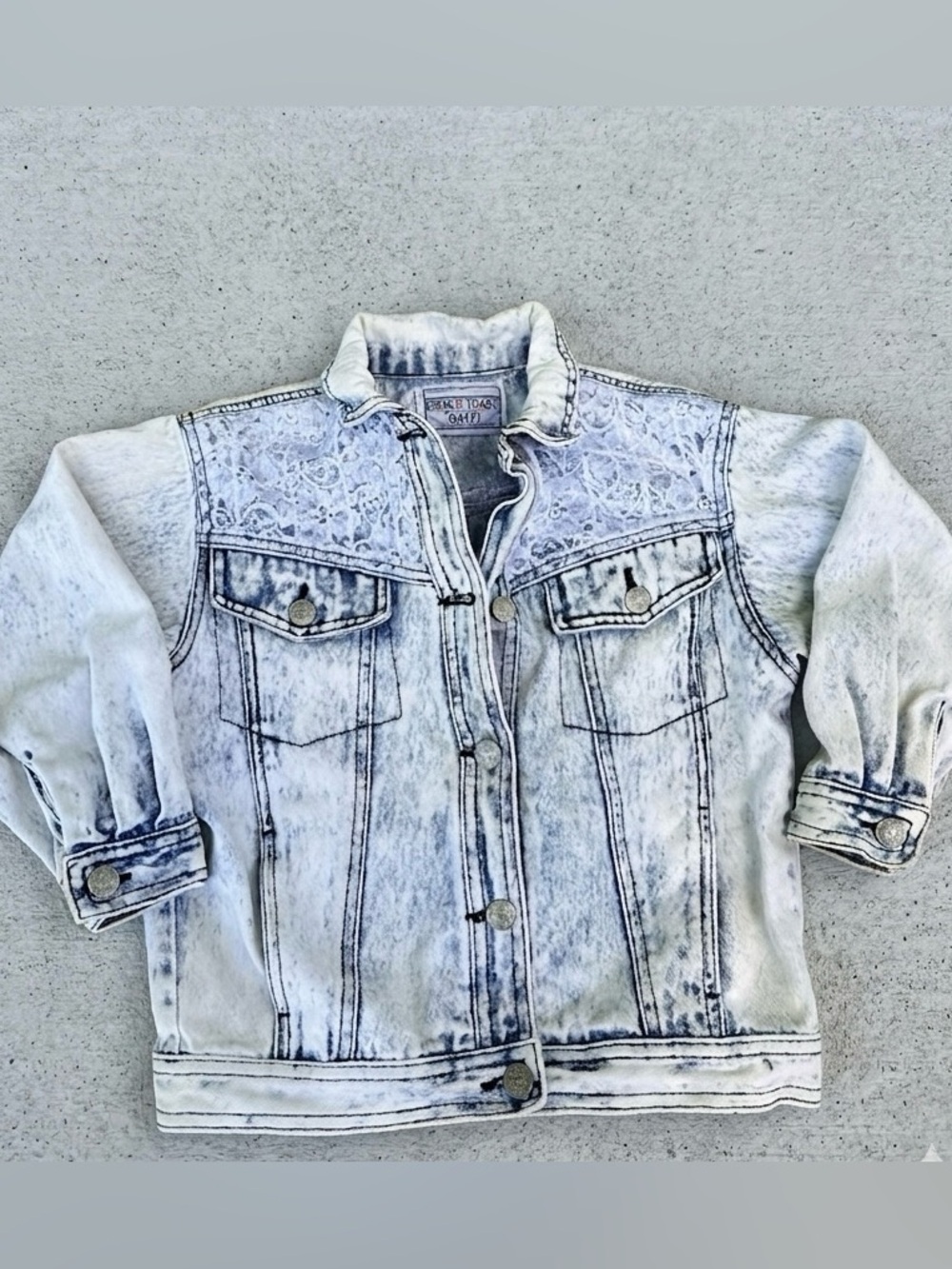 Vintage acid Wash Jean jacket w/ lace French Toast girls 6/7